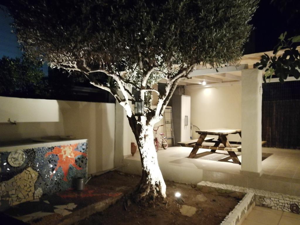 Aquarius - Glyfada Detached House Apartment Athens Ngoại thất bức ảnh